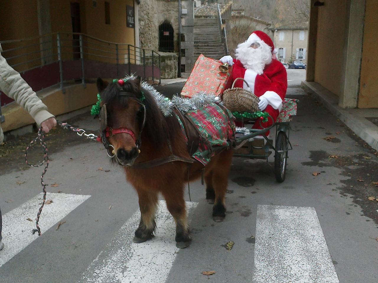 le père Noël etait  a Lasalle